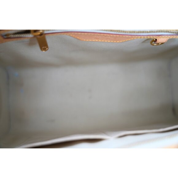 Louis Vuitton Vernis Brea GM Tote - Picture 9 of 11